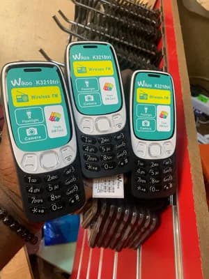 Téléphone à touches (Wikoo 3210)
