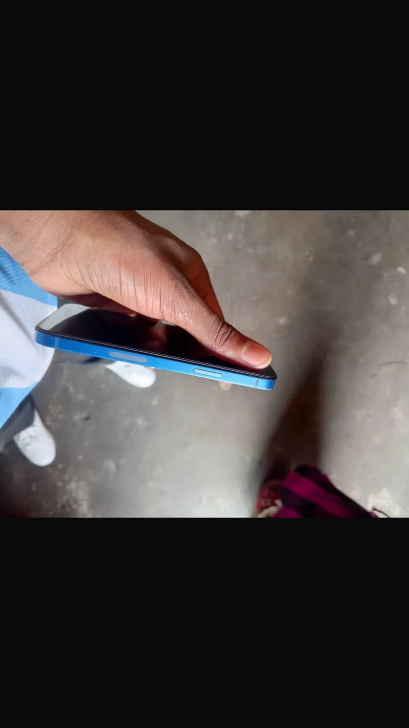Iphon 12 — photo 2