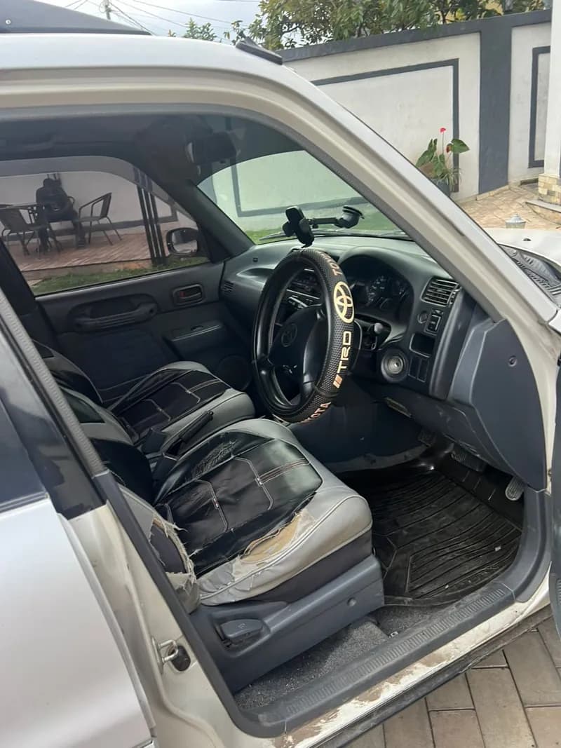 TOYOTA Rav4 ancien model — photo 2