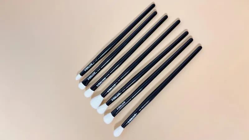 Kit Éclat – 12 Pinceaux Maquillage + Pochette — photo 4