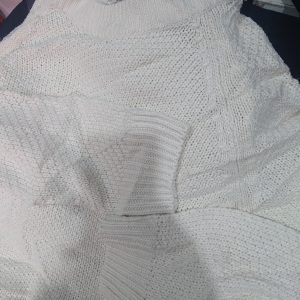 Pull vieti tricoté
