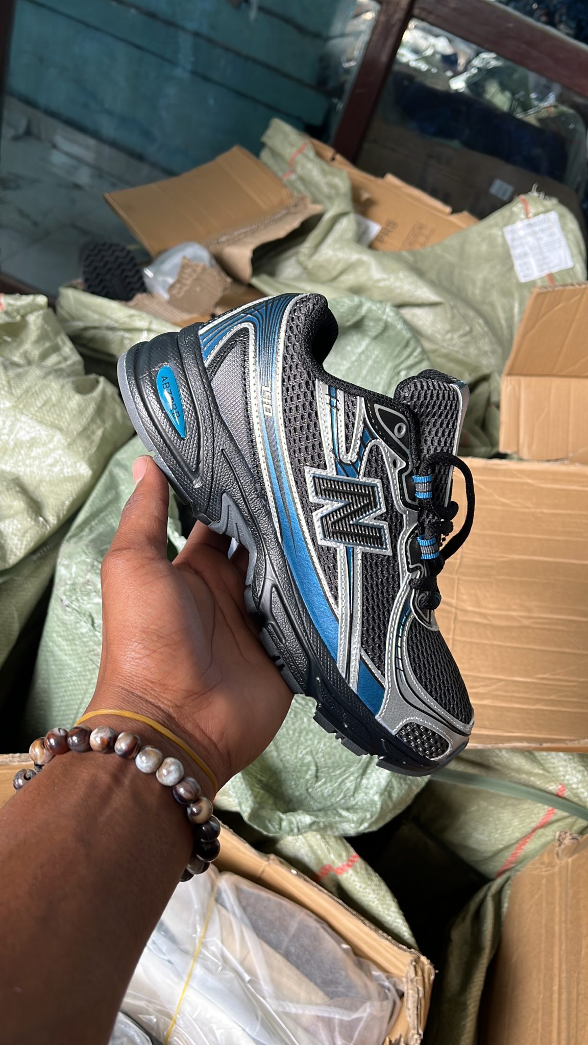 New balance 740