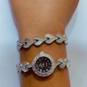 Montre pour le jeune fille et maman