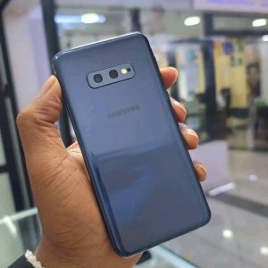 Samsung s10e