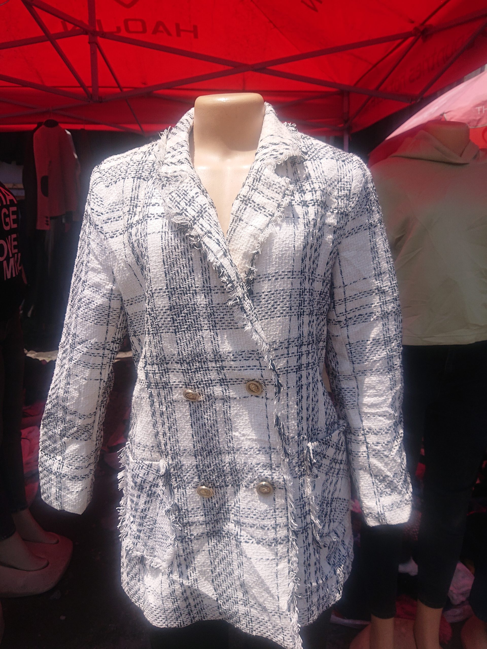 Veste F. beige quadrillée