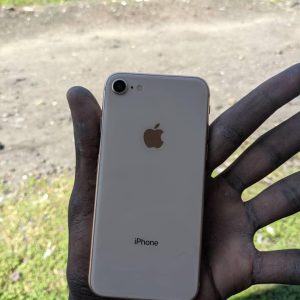 iPhone 8 (64Gb)