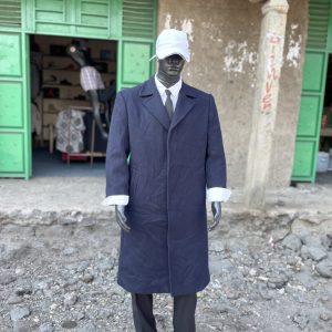 Tenue complete ( pantalon chemise tissu cravate )