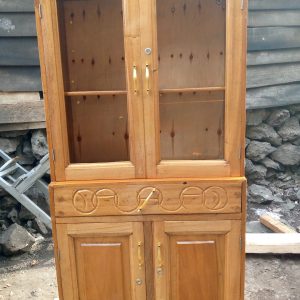 Armoire deux portes vitrées