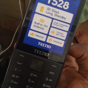 Téléphone (techno T528