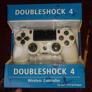 Manette 🕹️ play 4