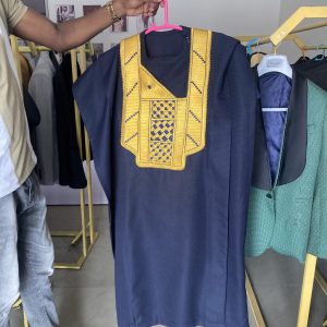 Tunique à louer avce option de vente