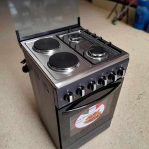 Cuisinière hybride électrique et gaz